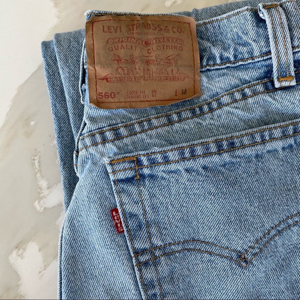 Vintage Levis 560 loose fit straight leg size 9